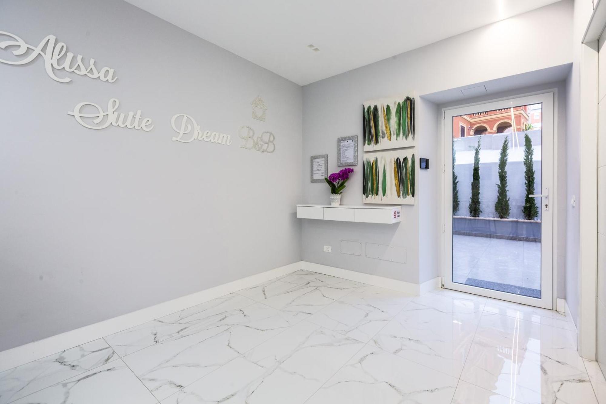 Alissa Suite Rome Exterior photo