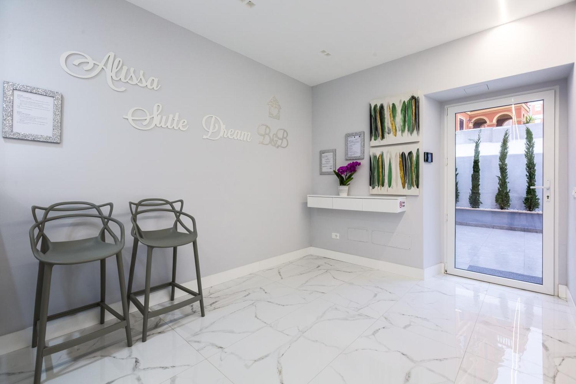 Alissa Suite Rome Exterior photo